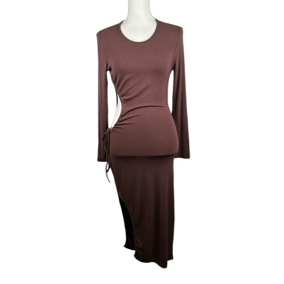Berlook Chocolate Brown Ribbed Cut Out Long Maxi Dress Size Large New with tags! - Picture 1 of 8